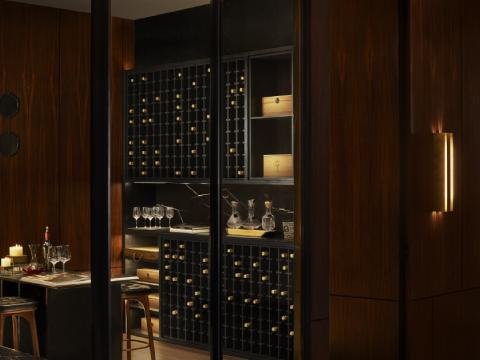 Oberoi Three Sixty West Gallery Photo 5